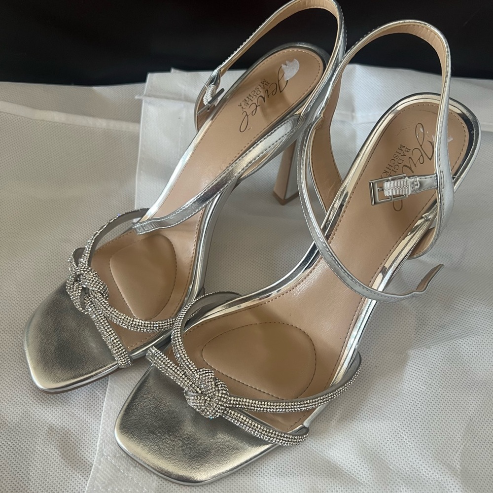 Jewel Badgley Mischka Madison Ankle Strap Crystal Knot Sandals Silver
